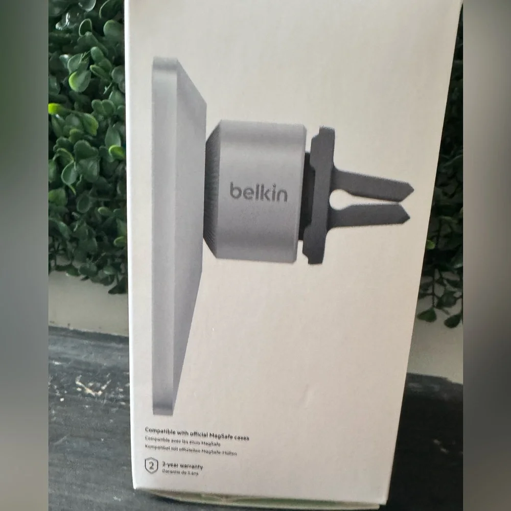 BELKIN Car Vent Mount Pro with MagSafe - Picture 11 of 15